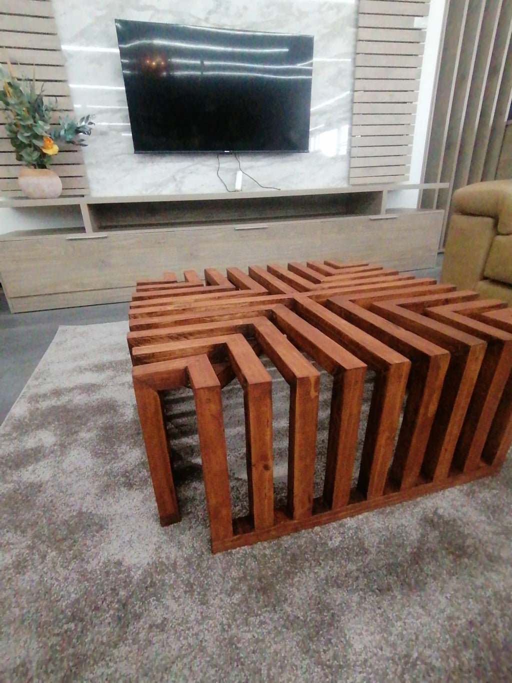 Slat coffee table
